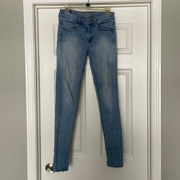 American Eagle Outfitters Denim - American Eagle Light Wash Jeggings (6 X-Long)